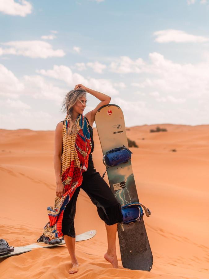 ホテル Desert Luxury Camp Morocco メルズーガ エクステリア 写真