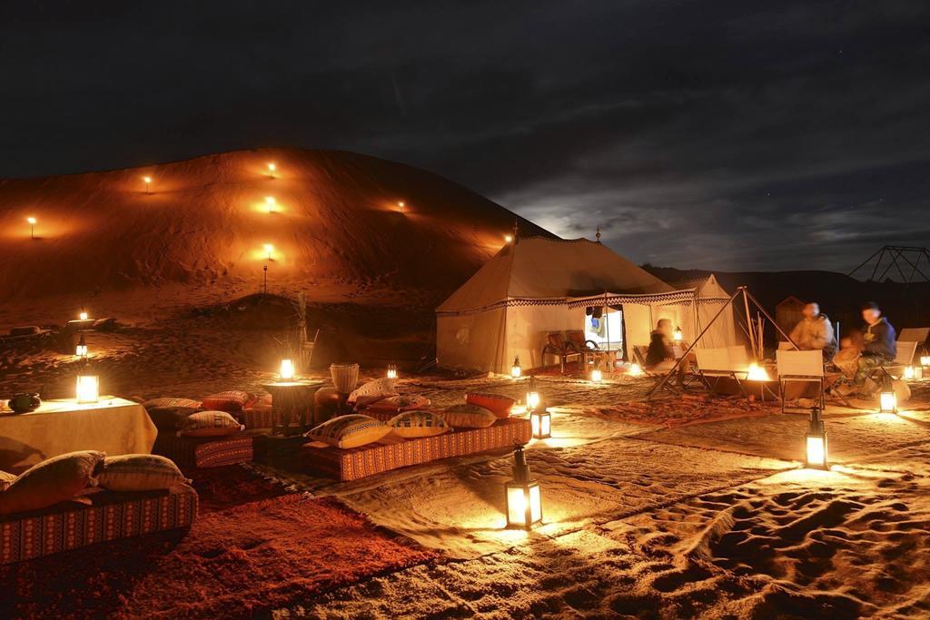 ホテル Desert Luxury Camp Morocco メルズーガ エクステリア 写真